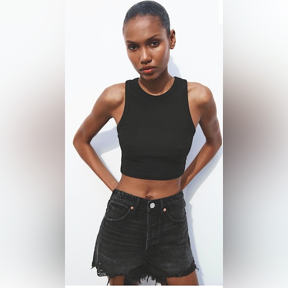 Zara Tops - Zara Cropped Ribbed Tank Top in Dark Green Size M/L